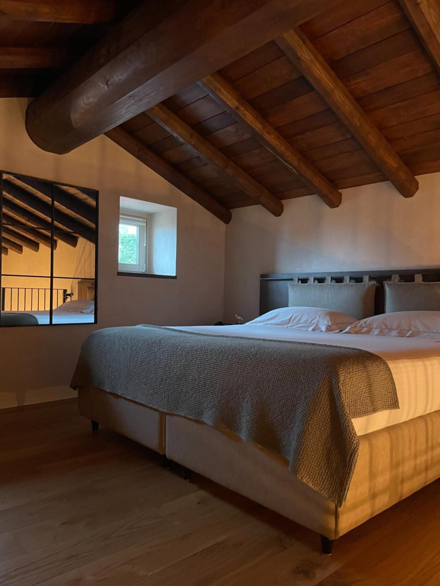 Hotel Relais San Vigilio Al Castello 4*